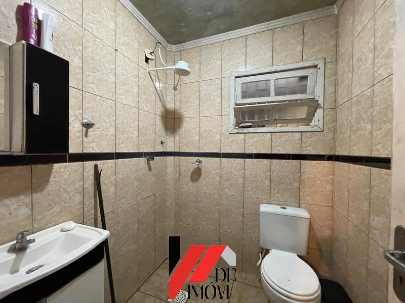 CASA EM TERRENO INTEIRO: 5ª foto da galeria de imagens do imóvel