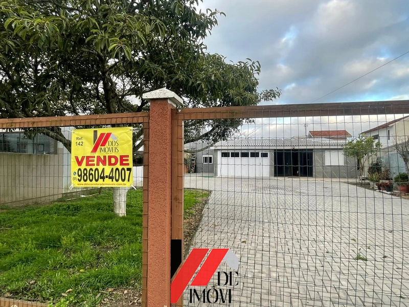 CASA A VENDA COM 3 DORMITÓRIOS SENDO DUAS SUÍTES: 1ª foto da galeria de imagens do imóvel