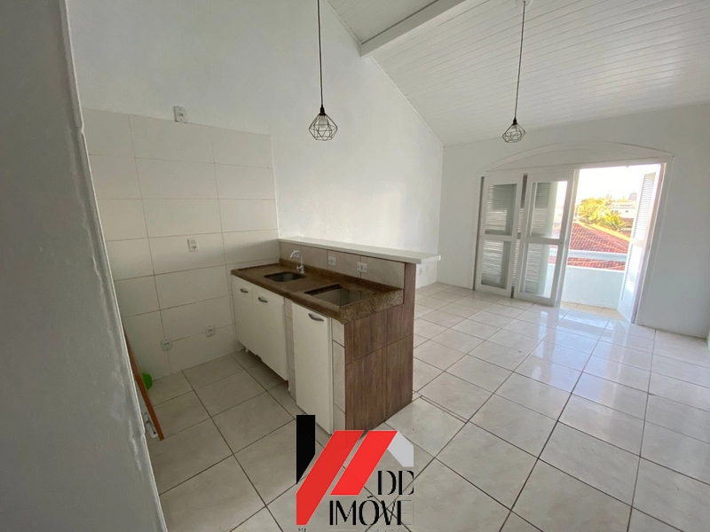 APARTAMENTO DE FRENTE EM CAPÃO DA CANOA COM VISTA PARA O MAR: 11ª foto da galeria de imagens do imóvel