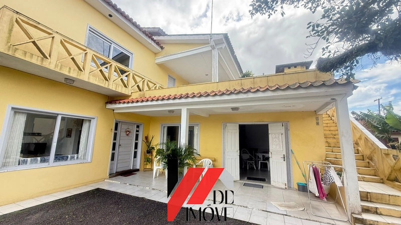 Casa em Capão da Canoa com 05 dormitórios e 3 banheiros!: 3ª foto da galeria de imagens do imóvel