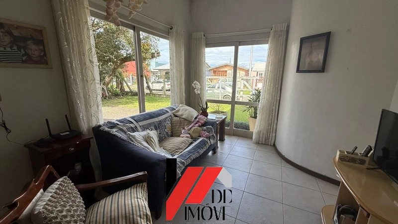 Casa em Capão da Canoa com 05 dormitórios e 3 banheiros!: 6ª foto da galeria de imagens do imóvel