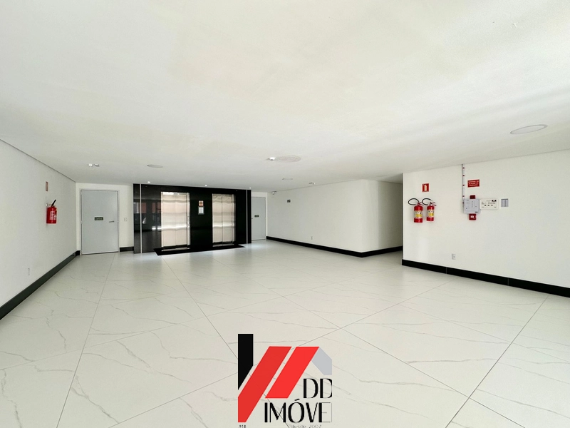 APARTAMENTO AMPLO COM SACADA DE FRENTE, JUNTO AO MAR: 12ª foto da galeria de imagens do imóvel