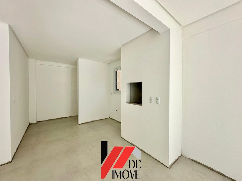 APARTAMENTO AMPLO COM SACADA DE FRENTE, JUNTO AO MAR: 7ª foto da galeria de imagens do imóvel