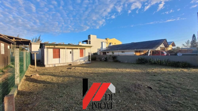 CASA SIMPLES EM TERRENO INTEIRO NO BAIRRO JARDIM BEIRA-MAR: 8ª foto da galeria de imagens do imóvel