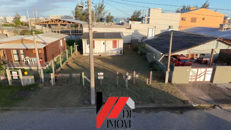 CASA SIMPLES EM TERRENO INTEIRO NO BAIRRO JARDIM BEIRA-MAR: 10ª foto da galeria de imagens do imóvel