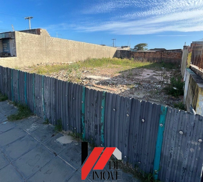 ÓTIMO TERRENO URBANO PARA CONSTRUÇÃO DE COMÉRCIO E MORADIA: 1ª foto da galeria de imagens do imóvel