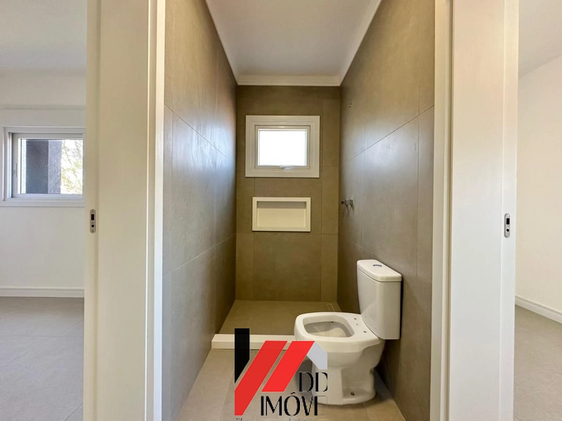 SOBRADO À VENDA EM CAPÃO DA CANOA, JUNTO AO MAR: 13ª foto da galeria de imagens do imóvel