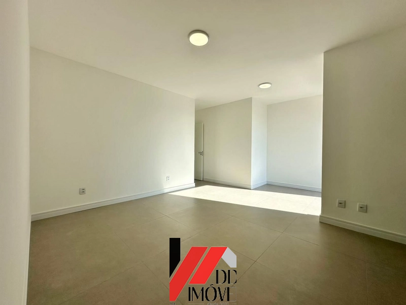 SOBRADO À VENDA EM CAPÃO DA CANOA, JUNTO AO MAR: 17ª foto da galeria de imagens do imóvel