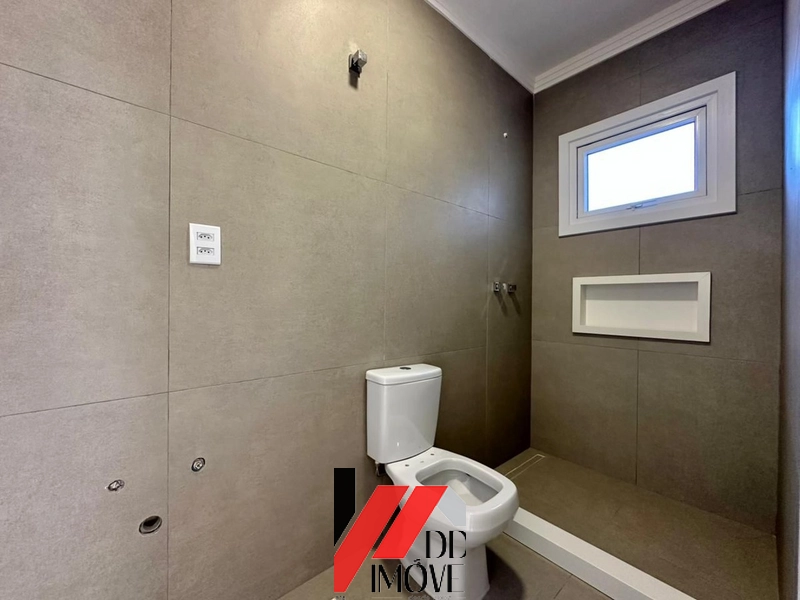 SOBRADO À VENDA EM CAPÃO DA CANOA, JUNTO AO MAR: 16ª foto da galeria de imagens do imóvel