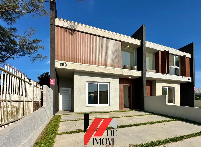SOBRADO À VENDA EM CAPÃO DA CANOA, JUNTO AO MAR: 1ª foto da galeria de imagens do imóvel