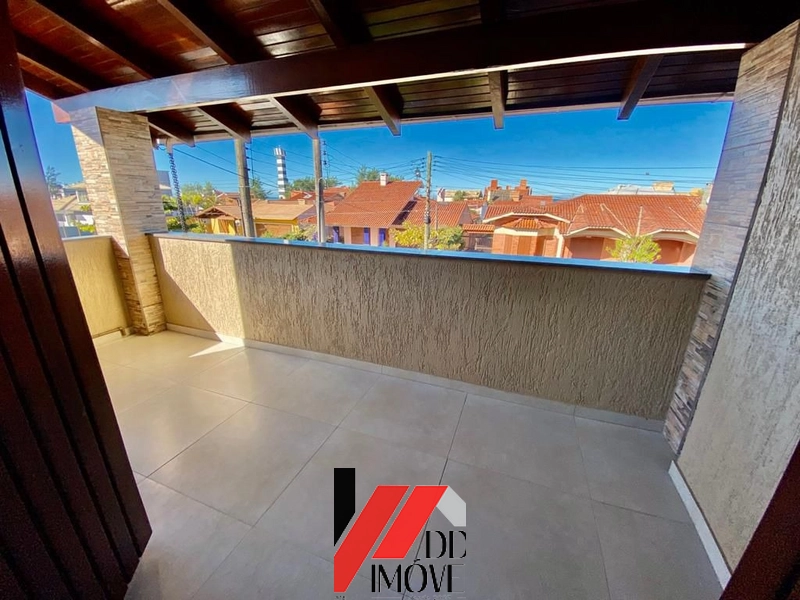 SOBRADO UMA QUADRA DO MAR  3 DORM: 24ª foto da galeria de imagens do imóvel