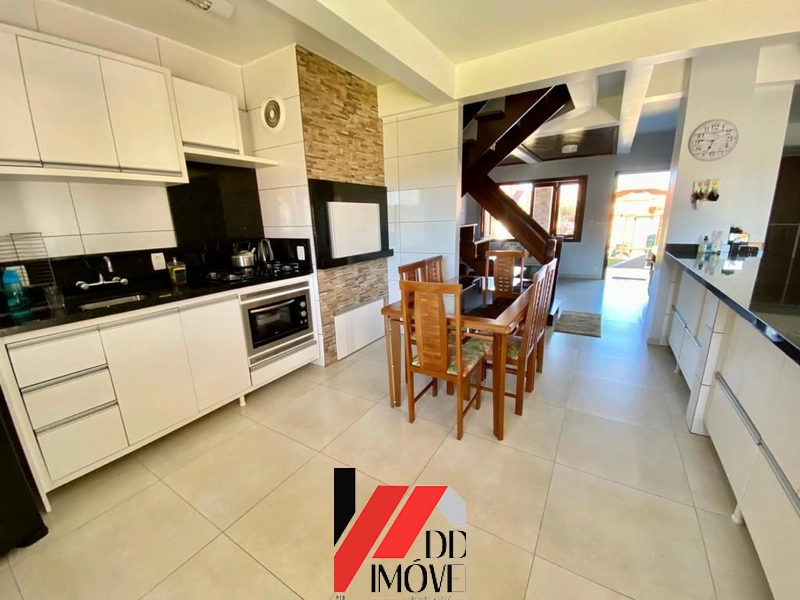 SOBRADO UMA QUADRA DO MAR  3 DORM: 15ª foto da galeria de imagens do imóvel