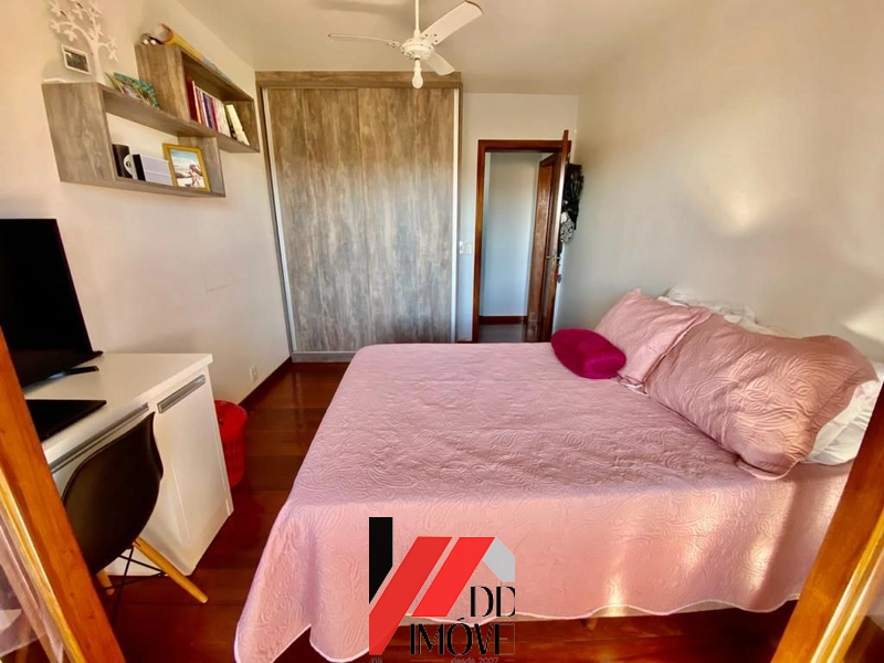 SOBRADO UMA QUADRA DO MAR  3 DORM: 3ª foto da galeria de imagens do imóvel