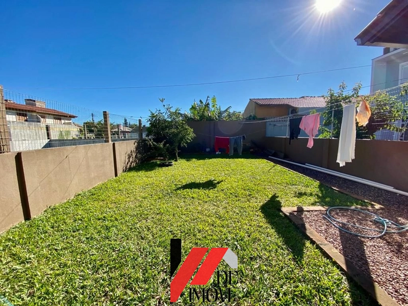 SOBRADO UMA QUADRA DO MAR  3 DORM: 12ª foto da galeria de imagens do imóvel