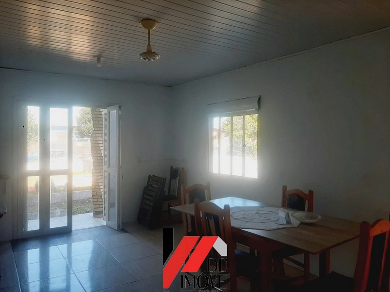 CASA COM  2 DORMITÓRIOS NO ARCO IRÍS!!: 5ª foto da galeria de imagens do imóvel