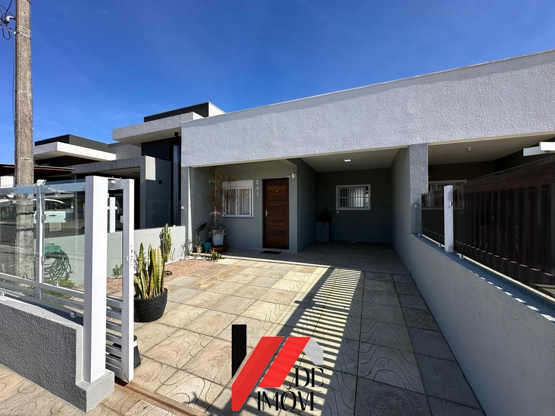 CASA À VENDA EM CAPÃO DA CANOA