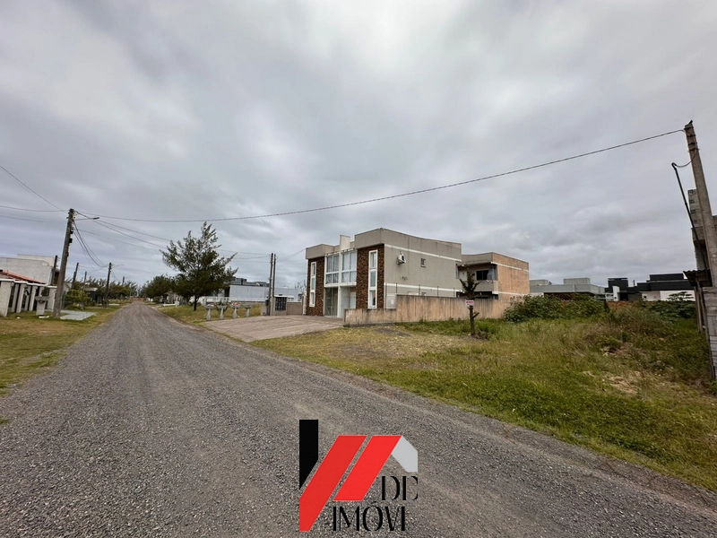 Terreno a venda praticamente na beira mar!!!: 3ª foto da galeria de imagens do imóvel