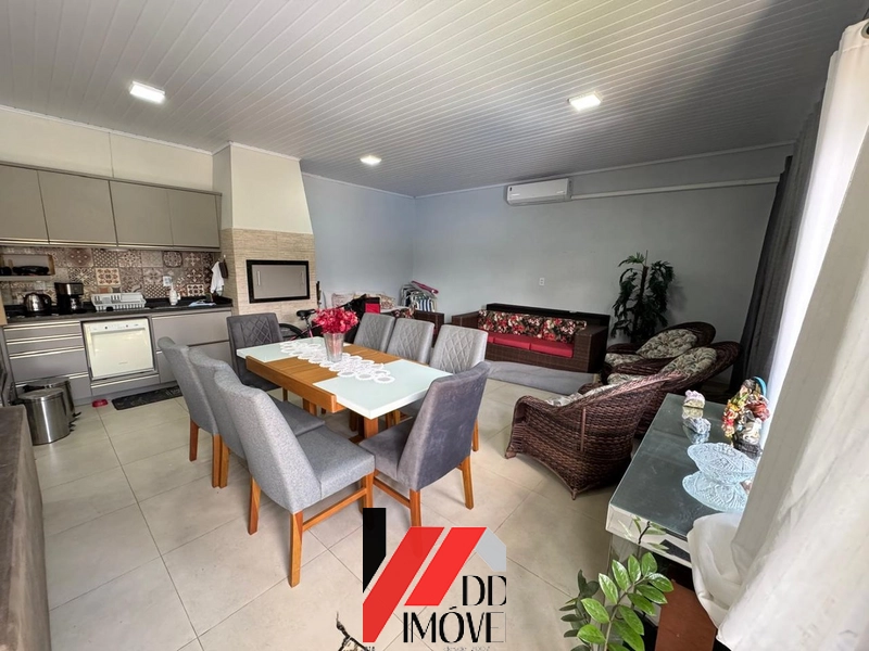 CASA À VENDA, LADO MAR BAIRRO ARAÇÁ !!: 15ª foto da galeria de imagens do imóvel