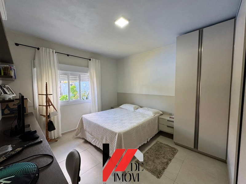 CASA À VENDA, LADO MAR BAIRRO ARAÇÁ !!: 24ª foto da galeria de imagens do imóvel