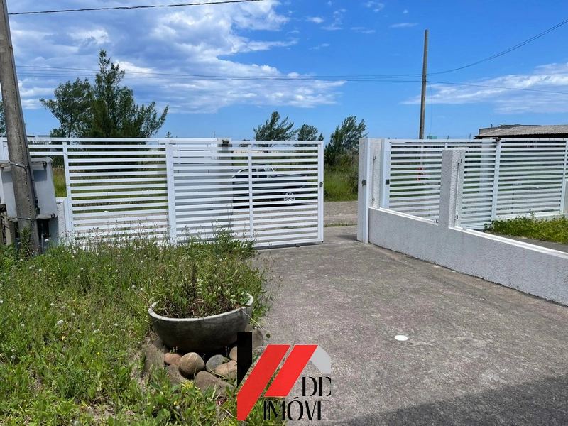 CASA A VENDA A UMA QUADRA DO MAR!!: 20ª foto da galeria de imagens do imóvel