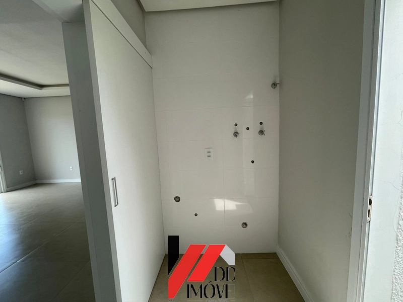 CASA A VENDA A UMA QUADRA DO MAR!!: 14ª foto da galeria de imagens do imóvel