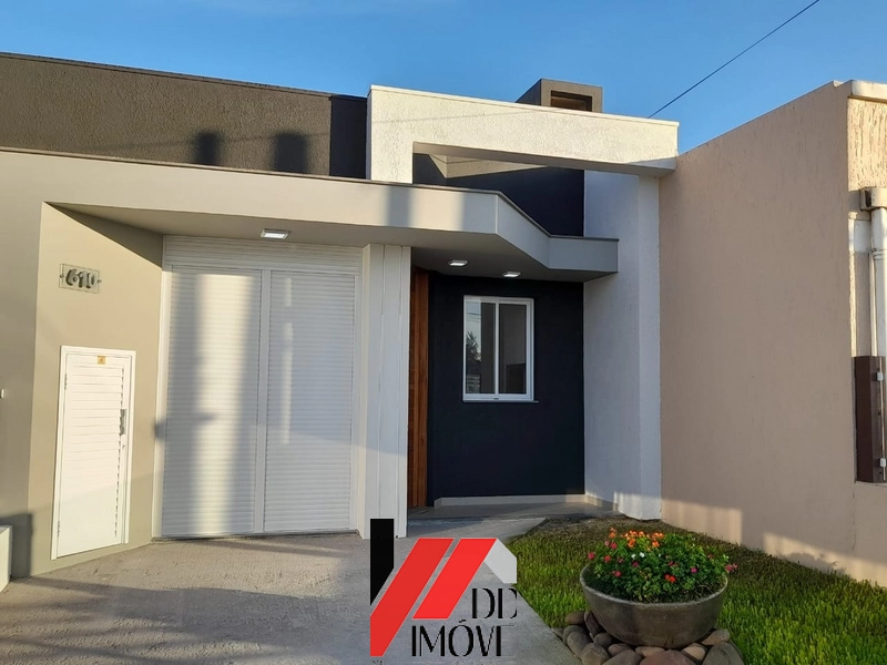 CASA A VENDA A UMA QUADRA DO MAR!!: 3ª foto da galeria de imagens do imóvel