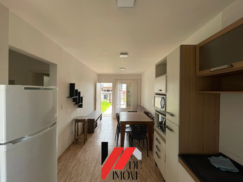 CASA A VENDA COM PÁTIO FRENTE E FUNDOS!!: 20ª foto da galeria de imagens do imóvel