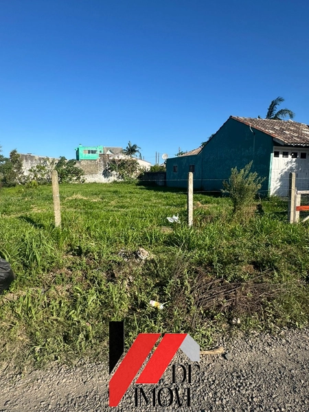 TERRENO A 3 QUADRAS DO MAR!!