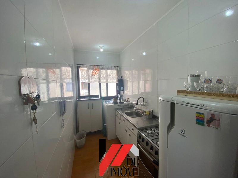 APARTAMENTO À VENDA BEM ILUMINADO, REVITALIZADO PINTADO: 4ª foto da galeria de imagens do imóvel