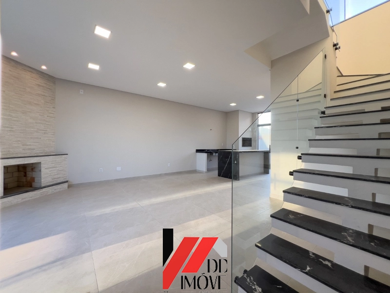 SOBRADO A VENDA A 1 QUADRA DO MAR!!!: 29ª foto da galeria de imagens do imóvel