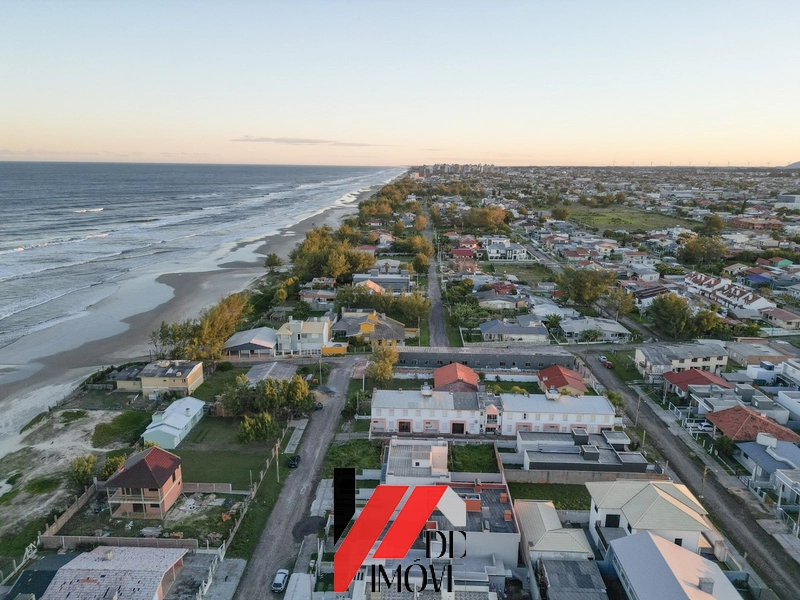 SOBRADO A VENDA A 1 QUADRA DO MAR!!!: 5ª foto da galeria de imagens do imóvel
