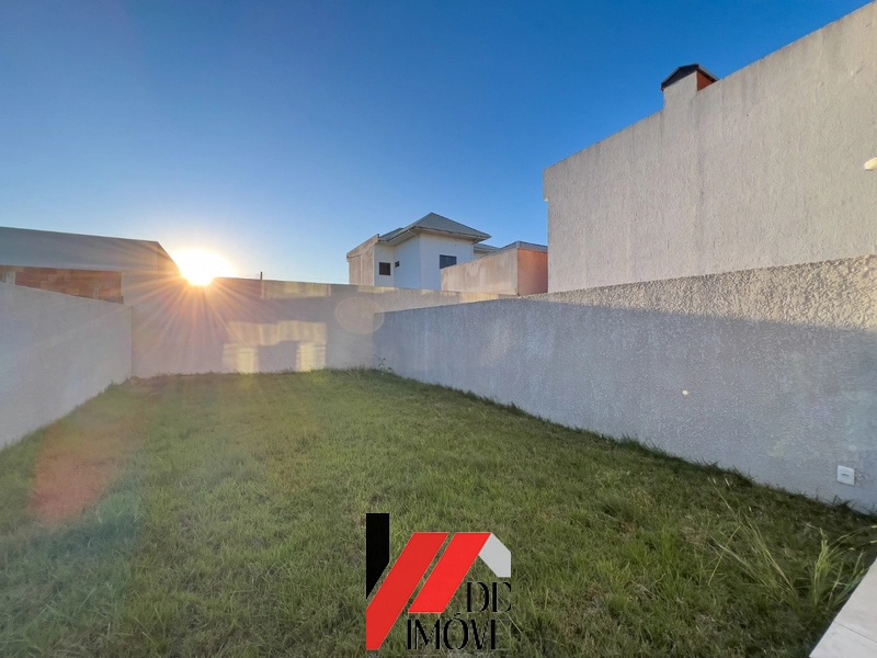 SOBRADO A VENDA A 1 QUADRA DO MAR!!!: 25ª foto da galeria de imagens do imóvel