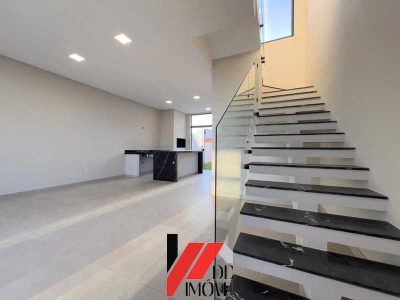 SOBRADO A VENDA A 1 QUADRA DO MAR!!!: 30ª foto da galeria de imagens do imóvel