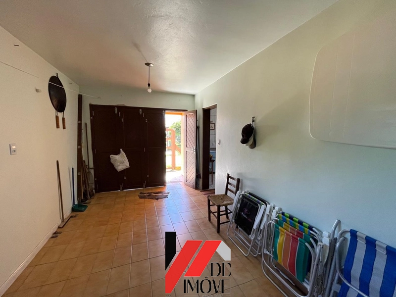 CASA DE ESQUINA EM TERRENO INTEIRO - 2 QUADRAS DO MAR: 14ª foto da galeria de imagens do imóvel