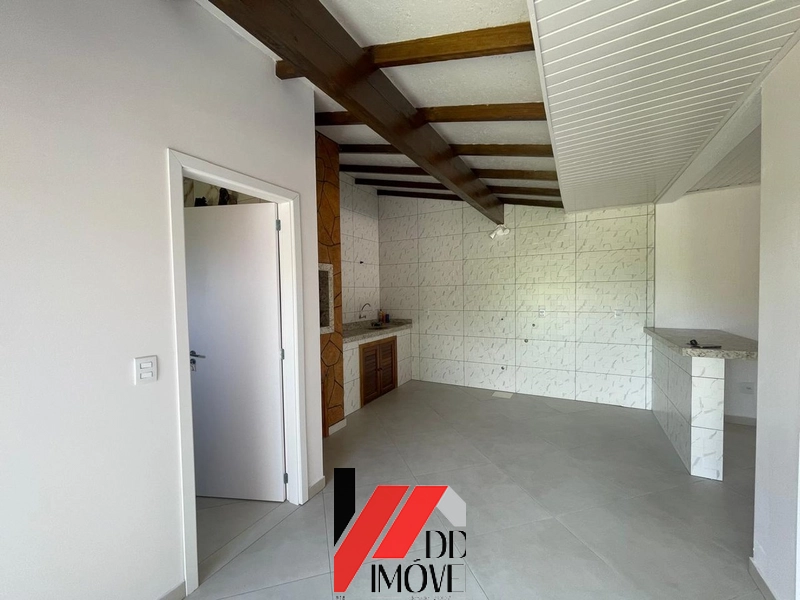 CASA DE ESQUINA EM TERRENO AMPLO - LADO MAR: 23ª foto da galeria de imagens do imóvel