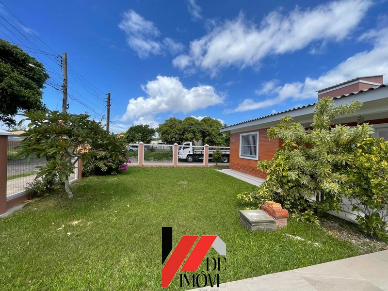 CASA DE ESQUINA EM TERRENO AMPLO - LADO MAR: 25ª foto da galeria de imagens do imóvel