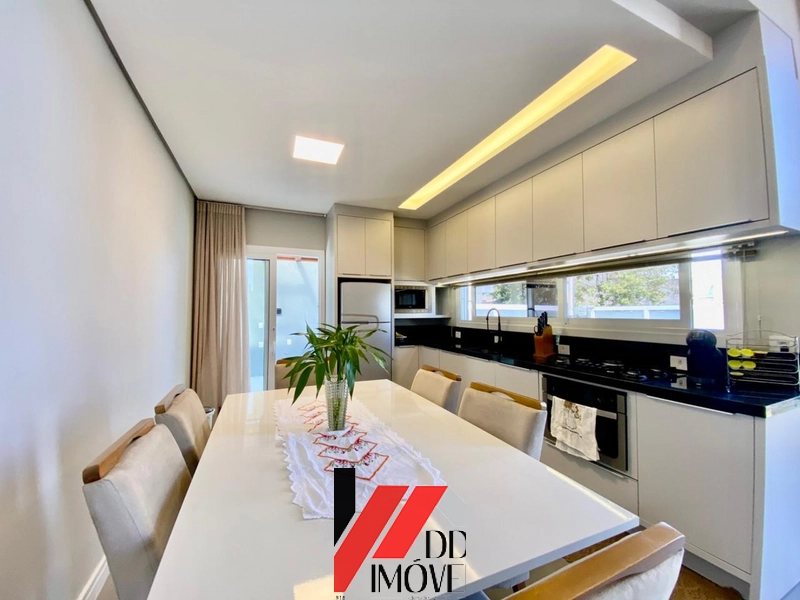 Casa térrea ampla com espaço e conforto para toda a família!: 3ª foto da galeria de imagens do imóvel