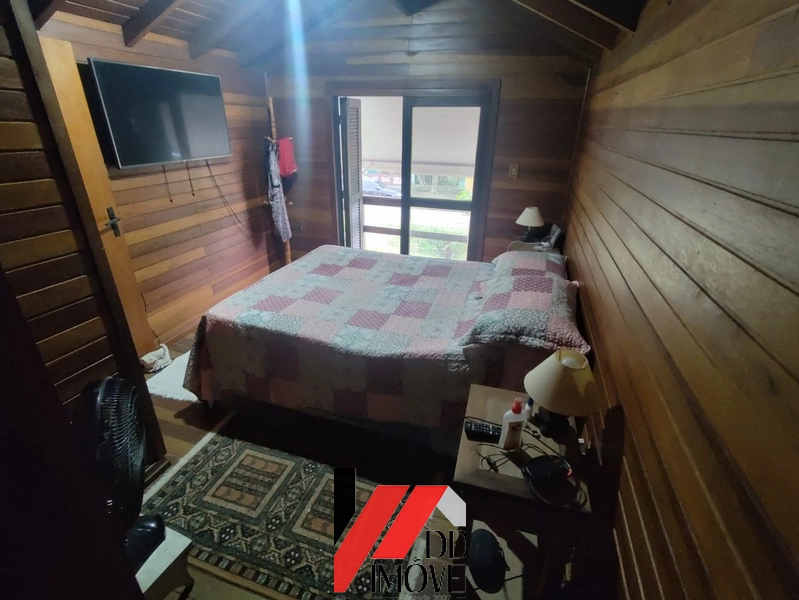 CHALÉ MISTO (MADEIRA CEDRO E ALVENARIA) A VENDA!!!: 10ª foto da galeria de imagens do imóvel