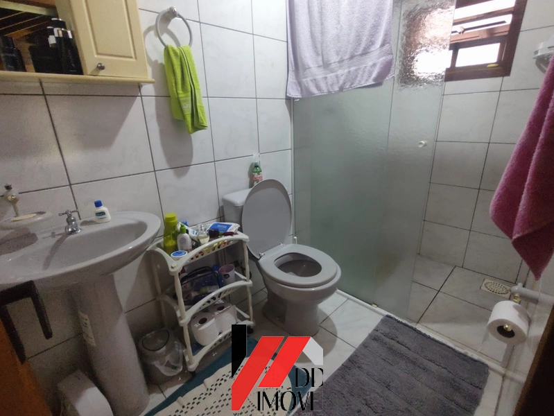 CHALÉ MISTO (MADEIRA CEDRO E ALVENARIA) A VENDA!!!: 14ª foto da galeria de imagens do imóvel