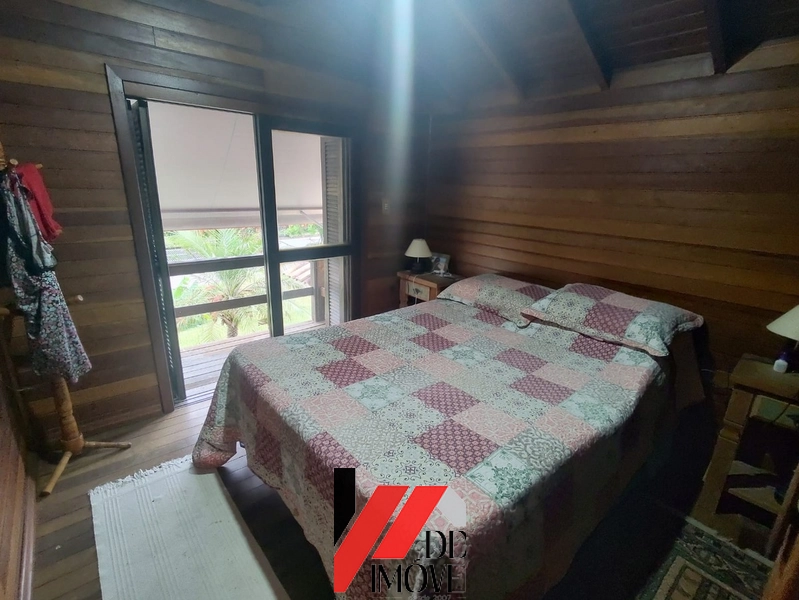 CHALÉ MISTO (MADEIRA CEDRO E ALVENARIA) A VENDA!!!: 9ª foto da galeria de imagens do imóvel