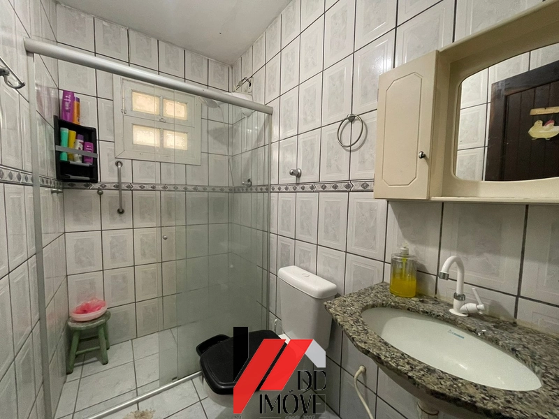 CASA COM 2 TERRENOS, PISCINA. 2 QUADRAS DO MAR: 7ª foto da galeria de imagens do imóvel