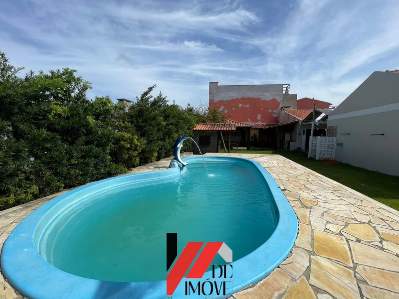 CASA COM 2 TERRENOS, PISCINA. 2 QUADRAS DO MAR: 22ª foto da galeria de imagens do imóvel
