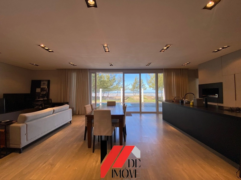 CASA NA BEIRA MAR DE CAPAO DA CANOA COM VISTA ETERNA PARA O MAR!: 5ª foto da galeria de imagens do imóvel