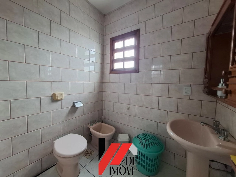 SOBRADO A UMA QUADRA DO MAR EM CAPÃO DA CANOA!: 3ª foto da galeria de imagens do imóvel