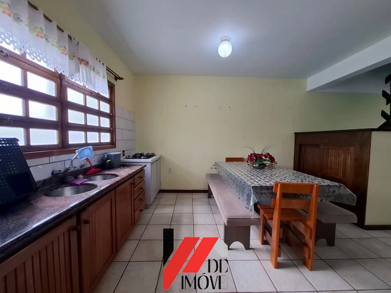 SOBRADO A UMA QUADRA DO MAR EM CAPÃO DA CANOA!: 16ª foto da galeria de imagens do imóvel