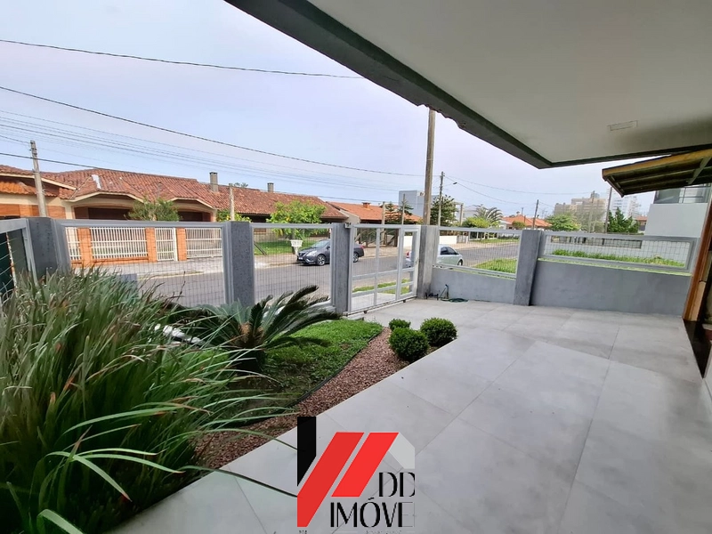 SOBRADO A UMA QUADRA DO MAR EM CAPÃO DA CANOA!: 28ª foto da galeria de imagens do imóvel