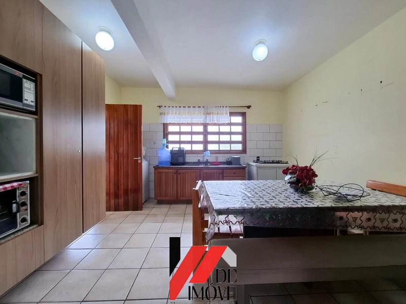 SOBRADO A UMA QUADRA DO MAR EM CAPÃO DA CANOA!: 4ª foto da galeria de imagens do imóvel