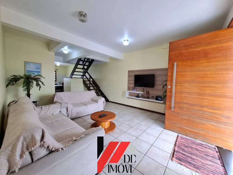 SOBRADO A UMA QUADRA DO MAR EM CAPÃO DA CANOA!: 10ª foto da galeria de imagens do imóvel