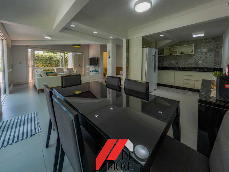 EXCELENTA CASA A VENDA NO CENTRO DE CAPÃO NOVO: 3ª foto da galeria de imagens do imóvel