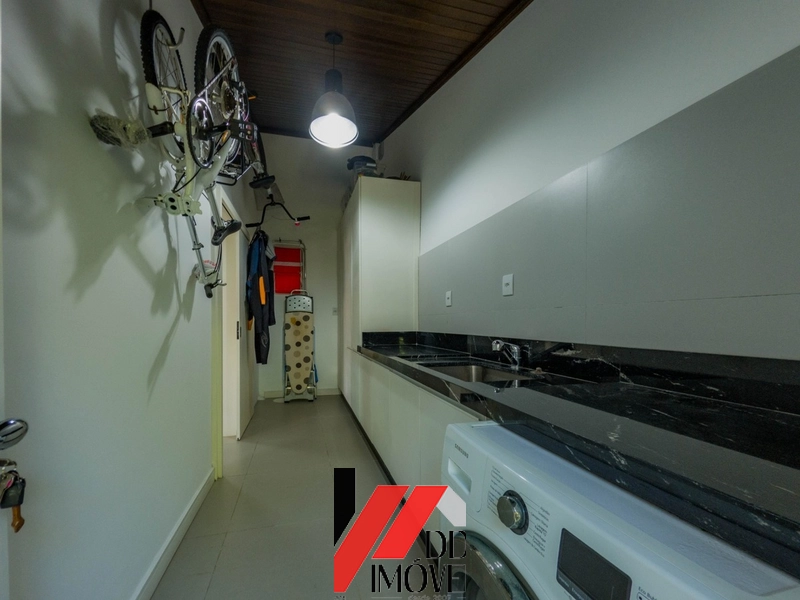 EXCELENTA CASA A VENDA NO CENTRO DE CAPÃO NOVO: 41ª foto da galeria de imagens do imóvel